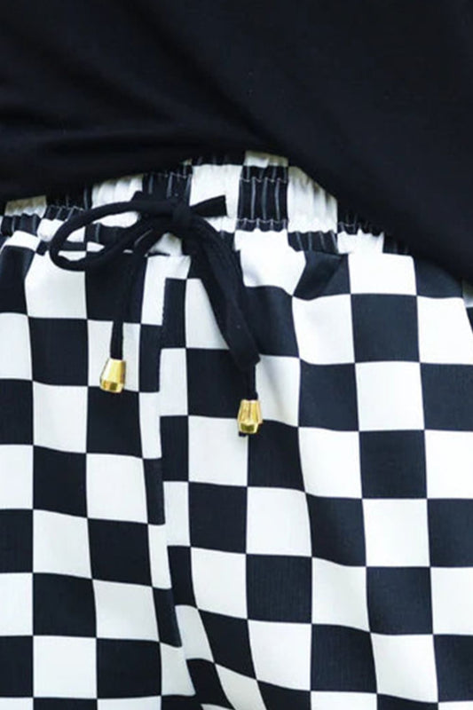 Drawstring Checkered Shorts with Pockets