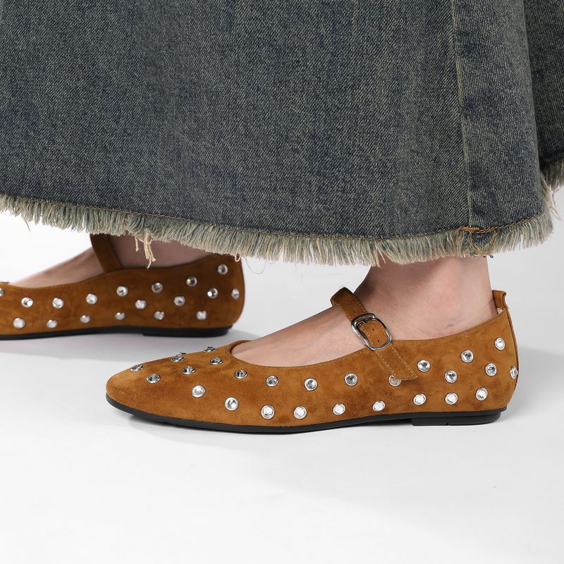 08318a11-5fe0-4cff-b35c-247c5e22e4be-Max