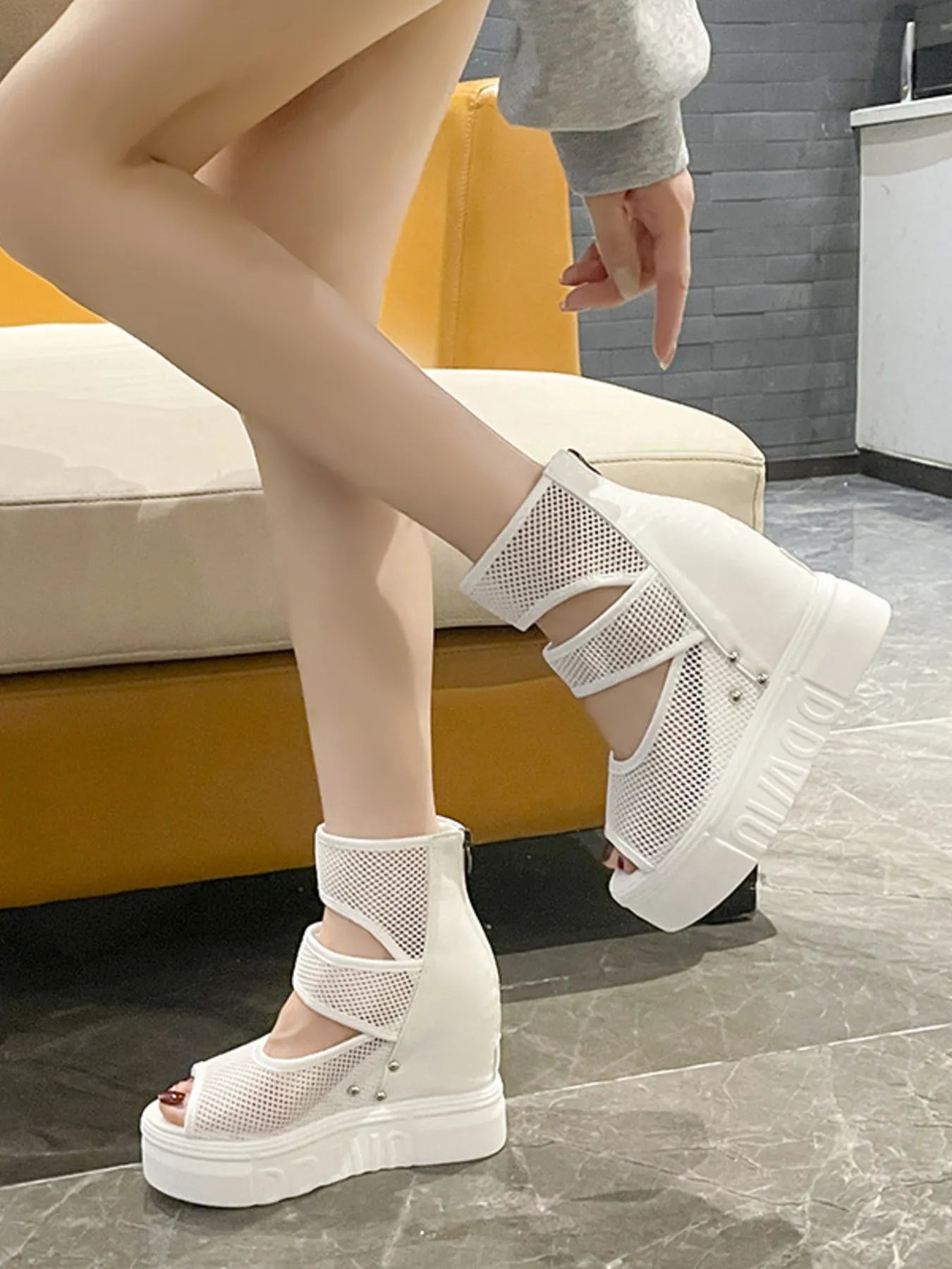 0dfbd54fa50847489a4922eb0c18f4ae-Max-Origin