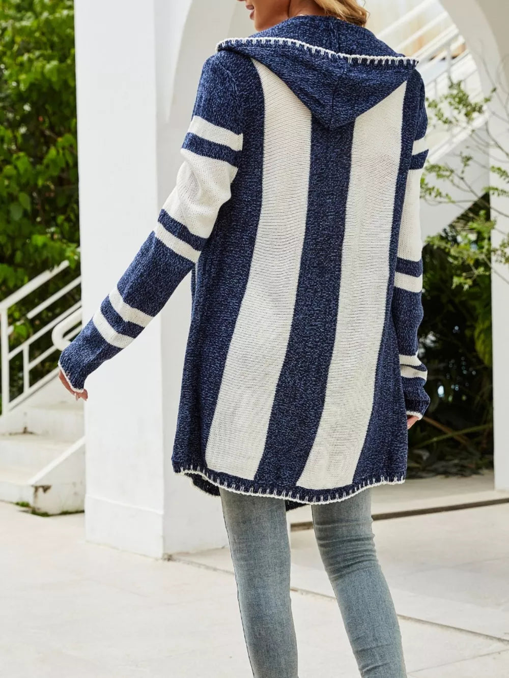 26f6649e-bd9e-401b-a7cb-08bb3da320a3-Max