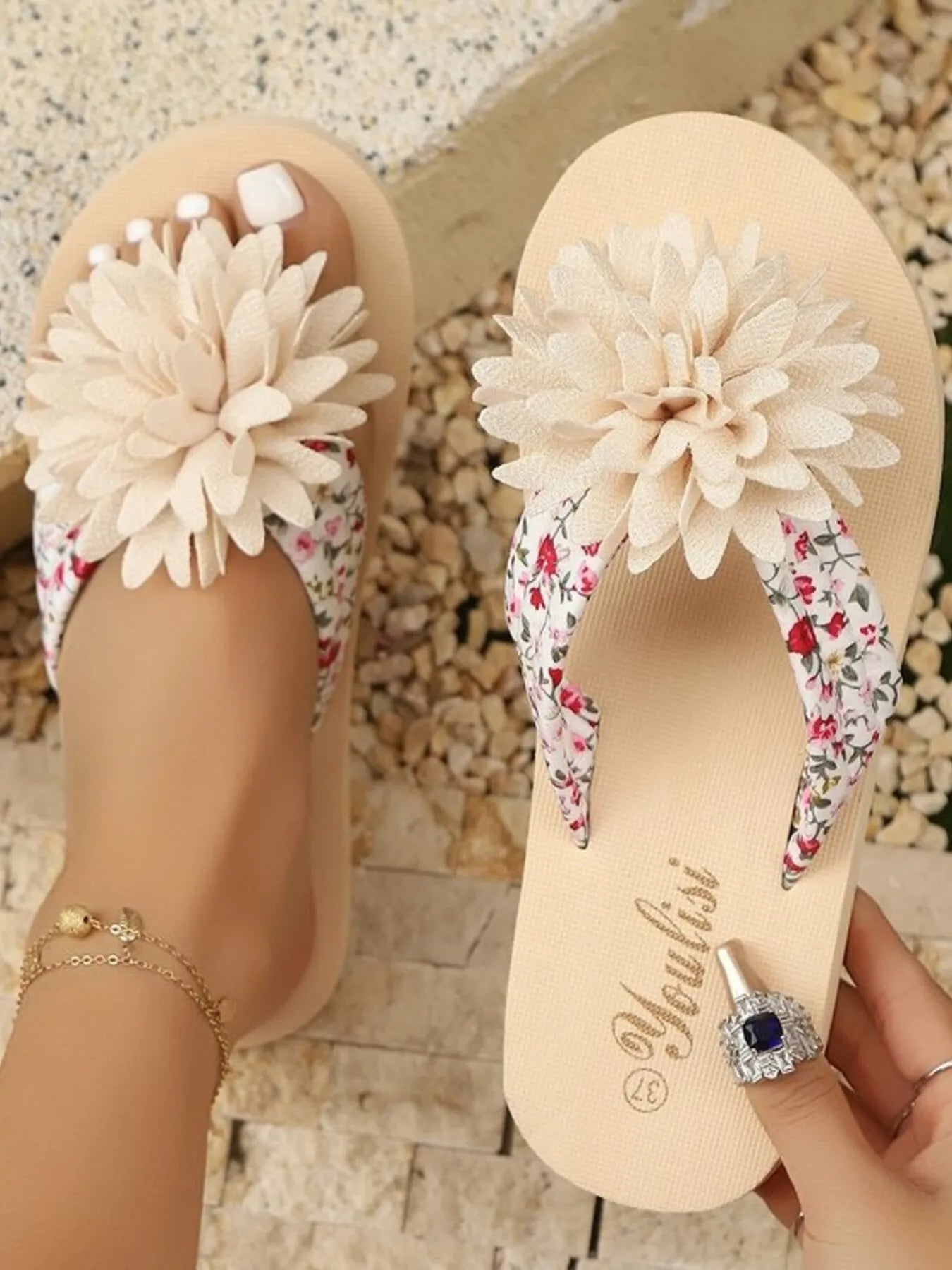 388435b7cf3f46e098d99a771db4ff5a-Max-Origin