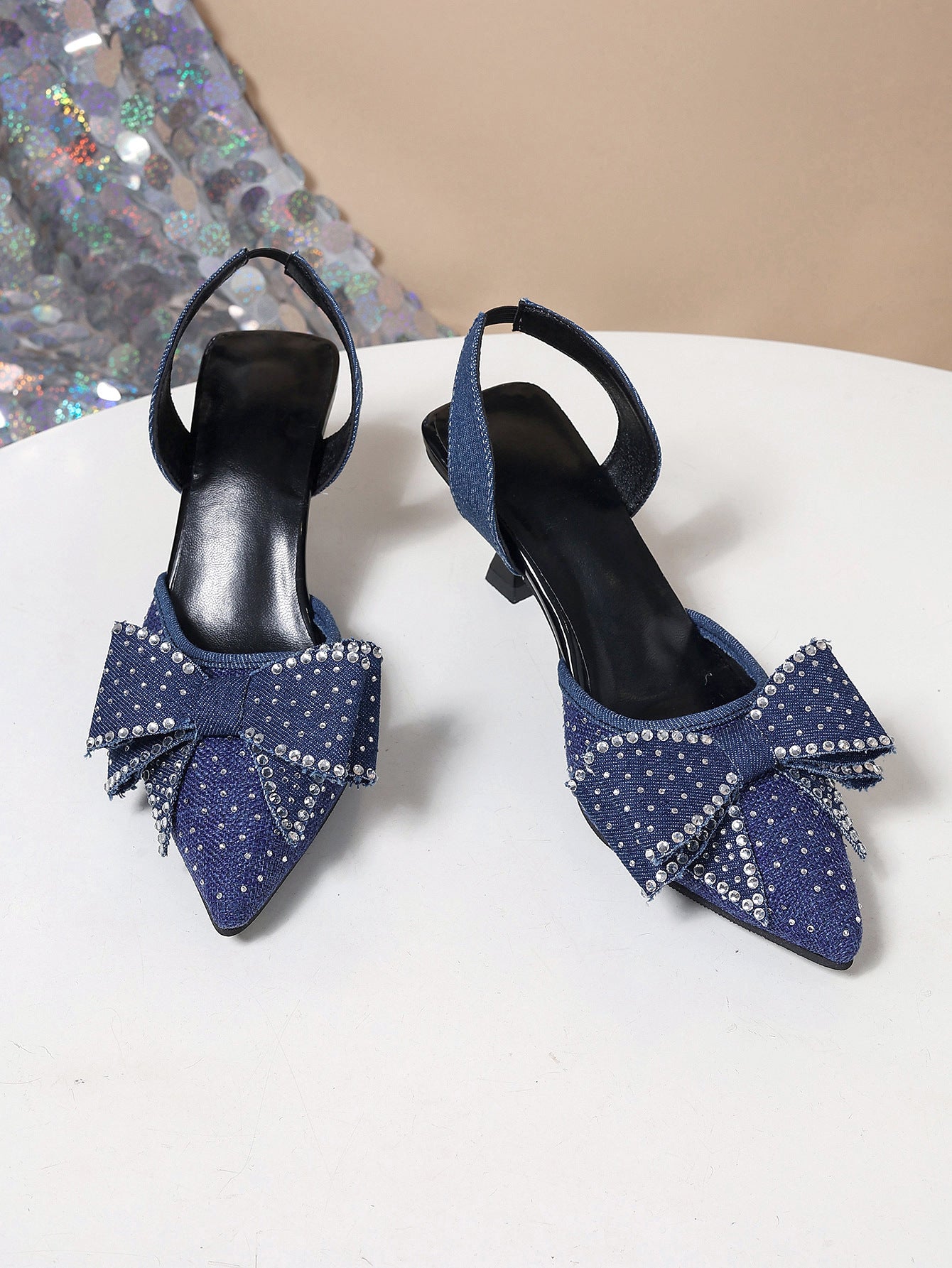 67b2996070bf47daacf14c5f5873c877-Max