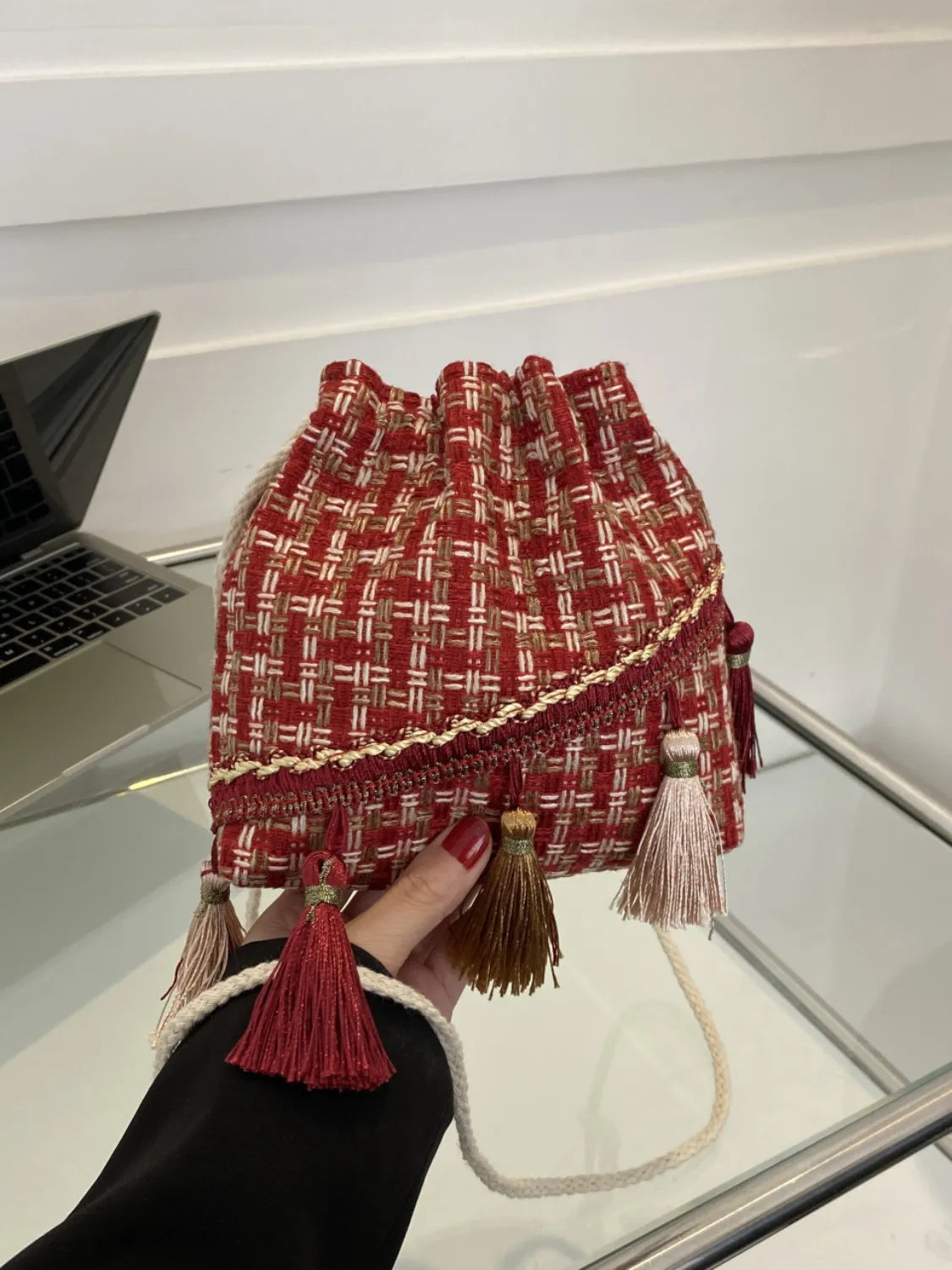 6a1afd66-10c5-42cf-ba71-cd8bf4ac95f8-Max-Origin