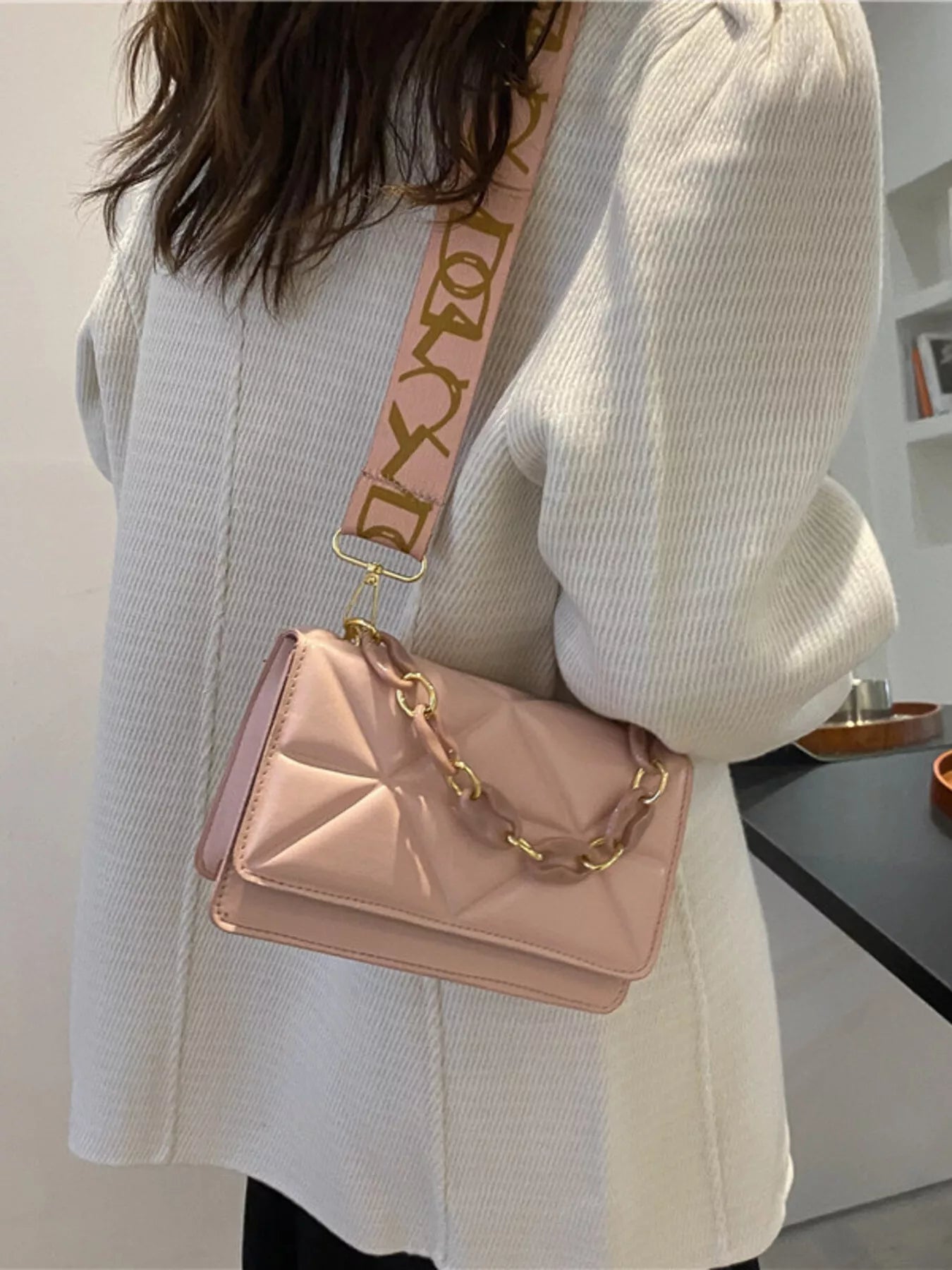 a1cfe414f6da471b88a70389d5c929fe-Max-Origin