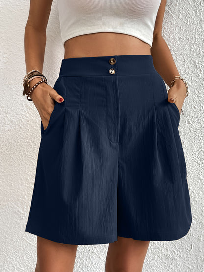 Pocketed Half Elastic Waist Shorts