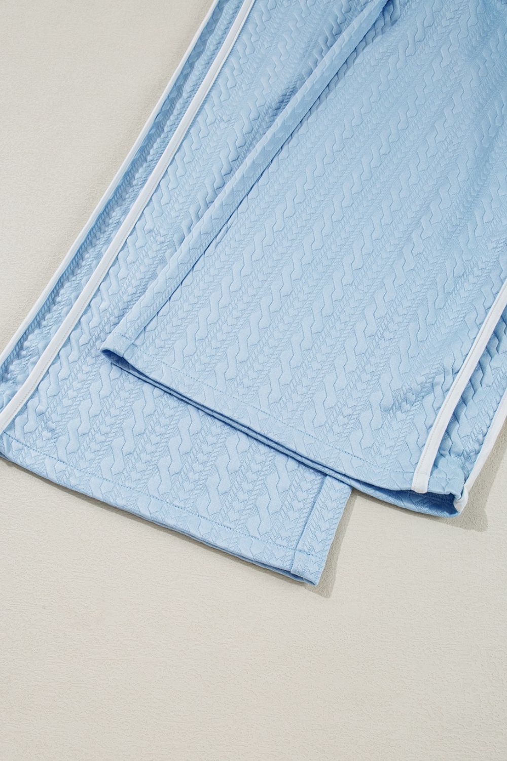 bd91f84e-72ee-4e95-a5db-567fc849fb89-Max