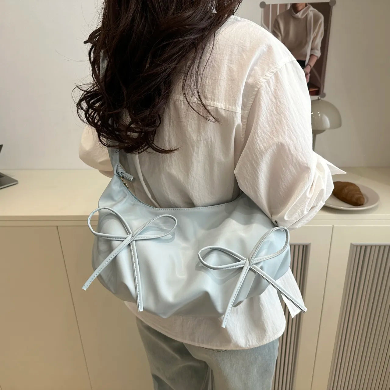 c291fd96d64f4b2ea2b6875d49ee26b9-Max-Origin