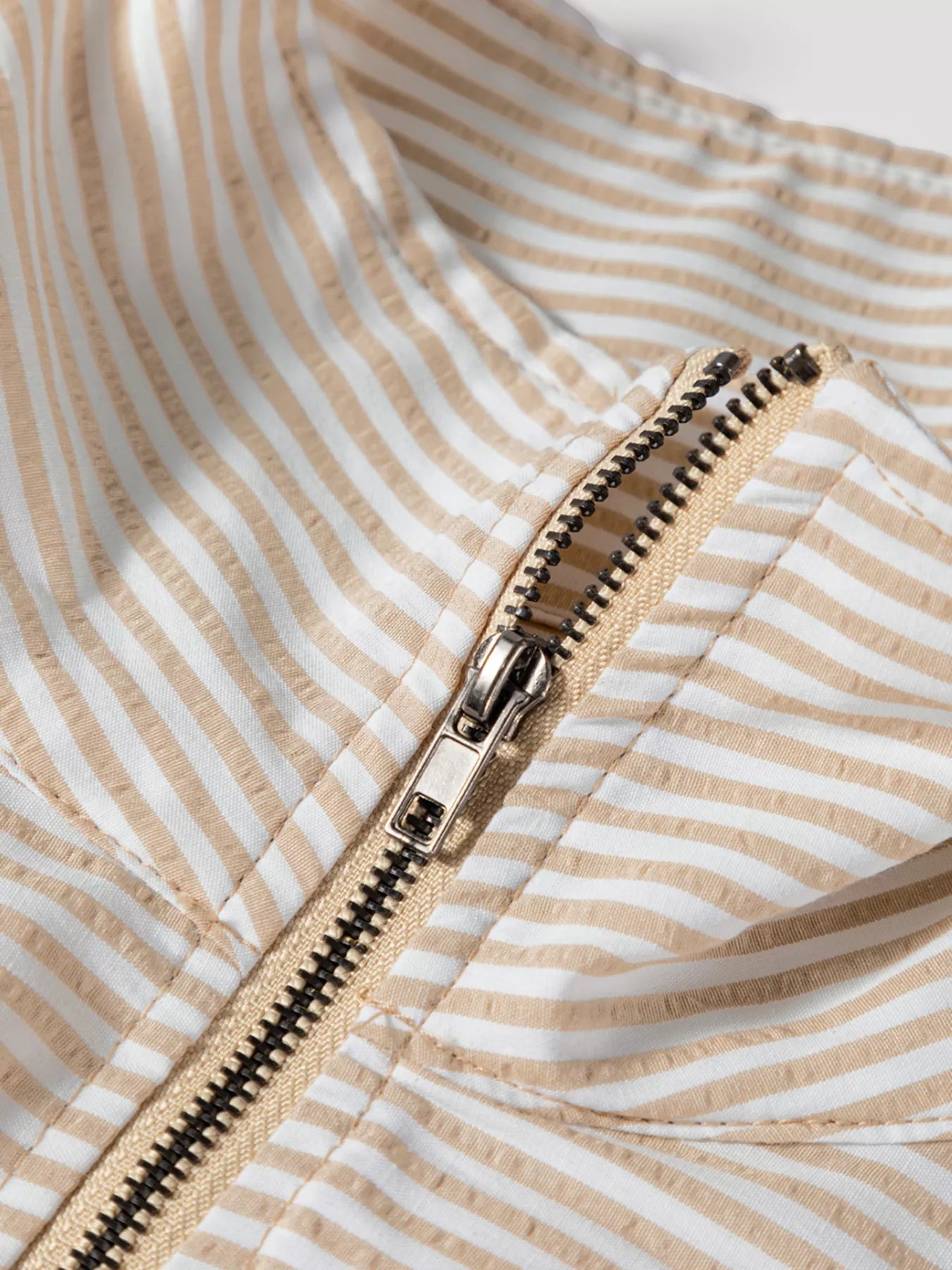 e54e5f4f16d64e38babfa19b8fdb4c0e-Max-Origin