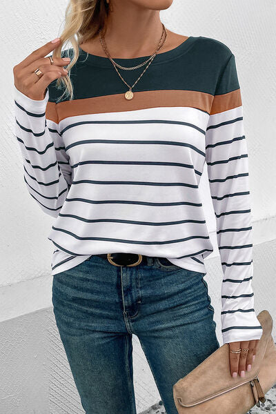 Camiseta de manga larga con cuello redondo a rayas