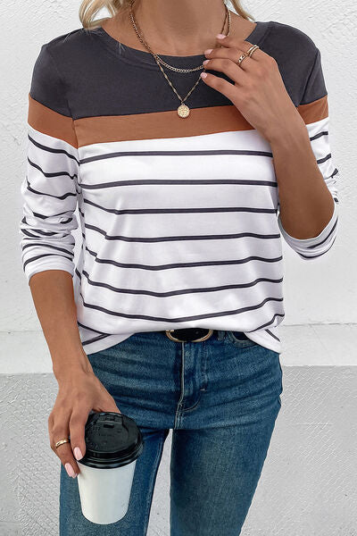 Camiseta de manga larga con cuello redondo a rayas