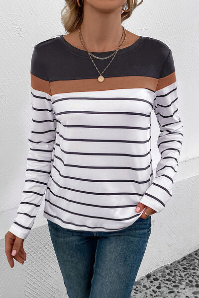Camiseta de manga larga con cuello redondo a rayas